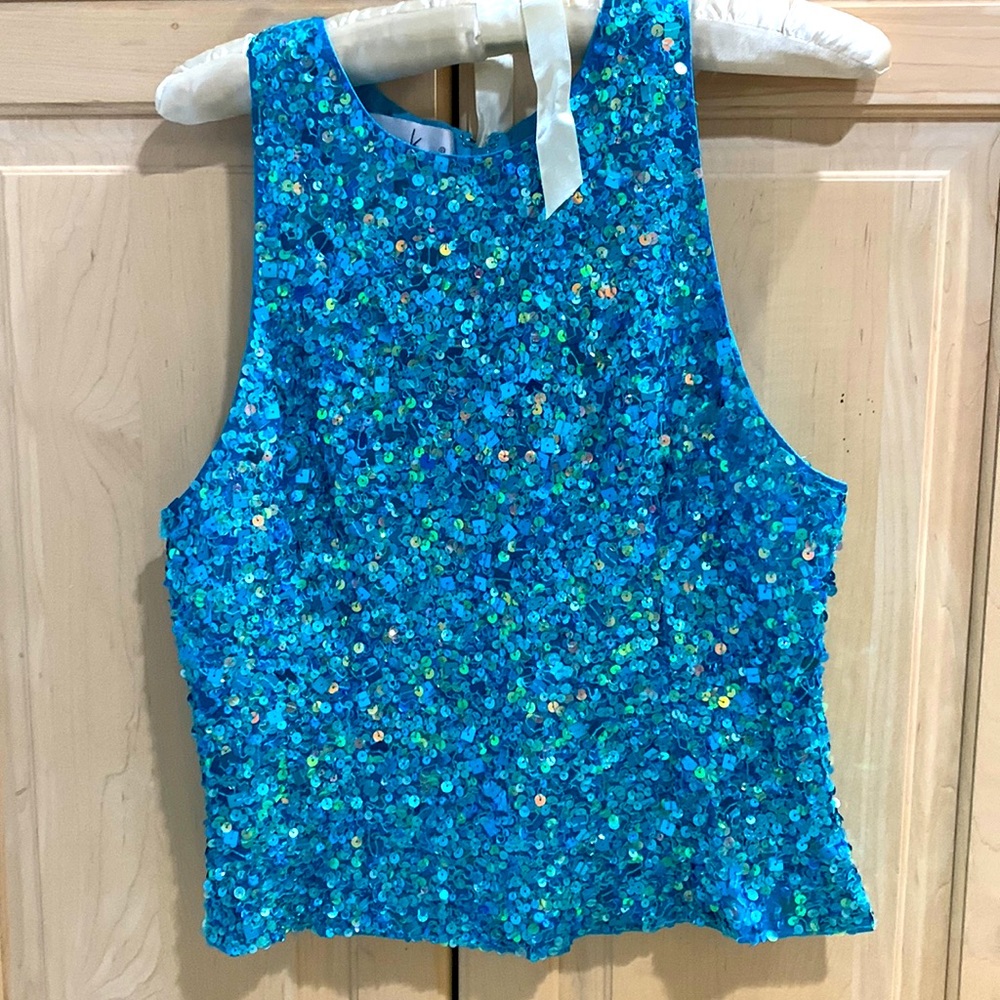 100% silk sequinned top size XL.